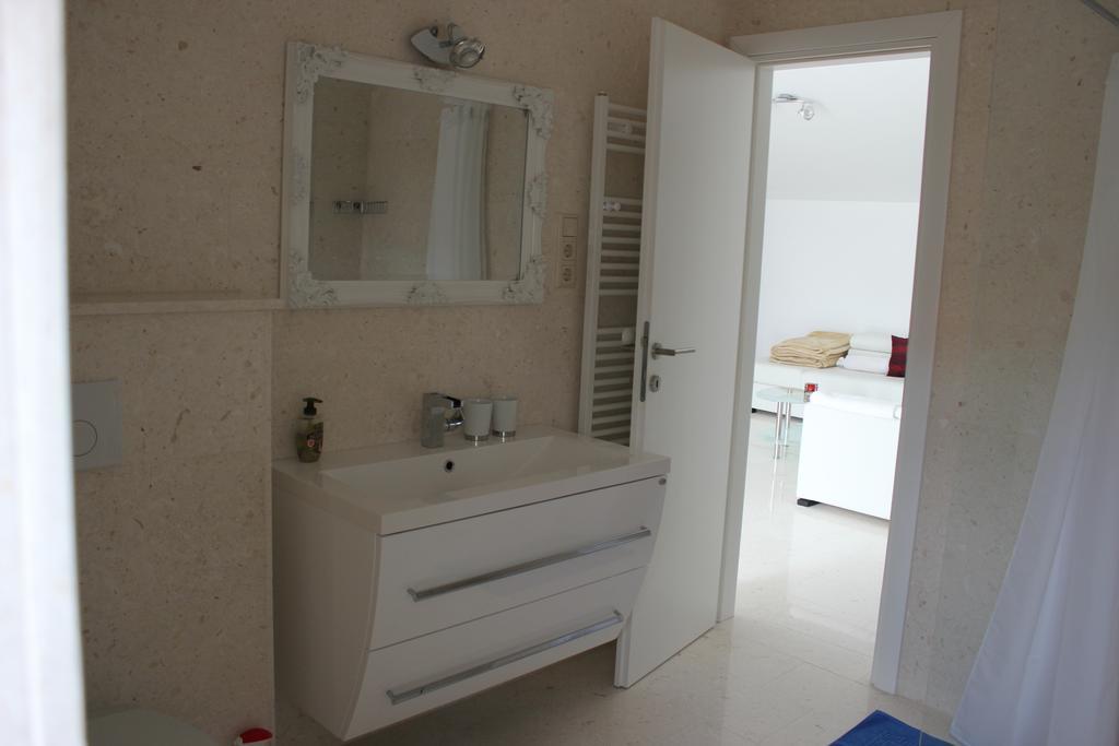 Vila Vito Trogir Rom bilde