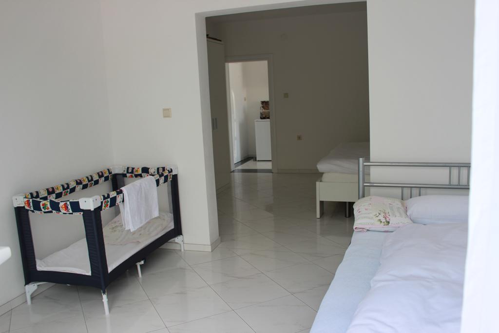 Vila Vito Trogir Rom bilde